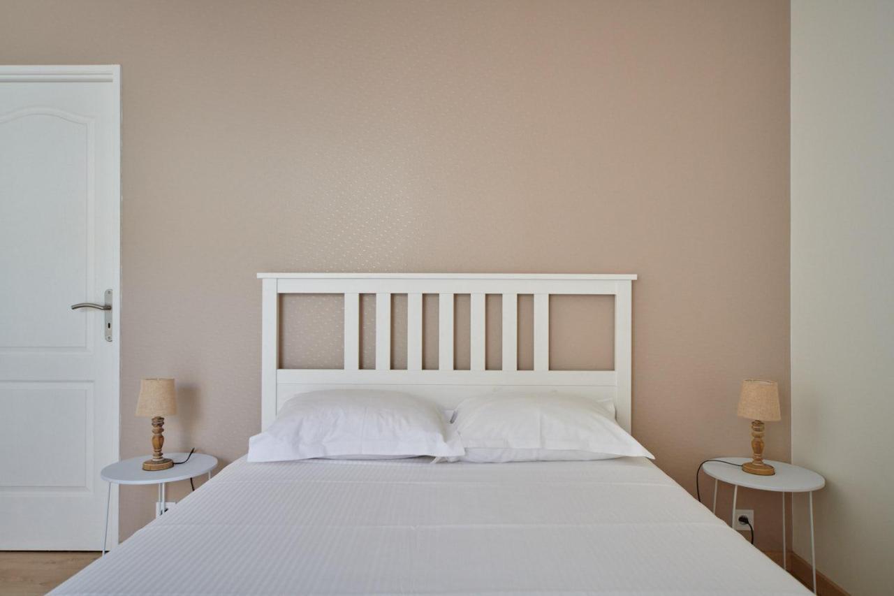 Le Carre Saint Pierre - Chambres D'Hotes Marey-les-Fussey Εξωτερικό φωτογραφία