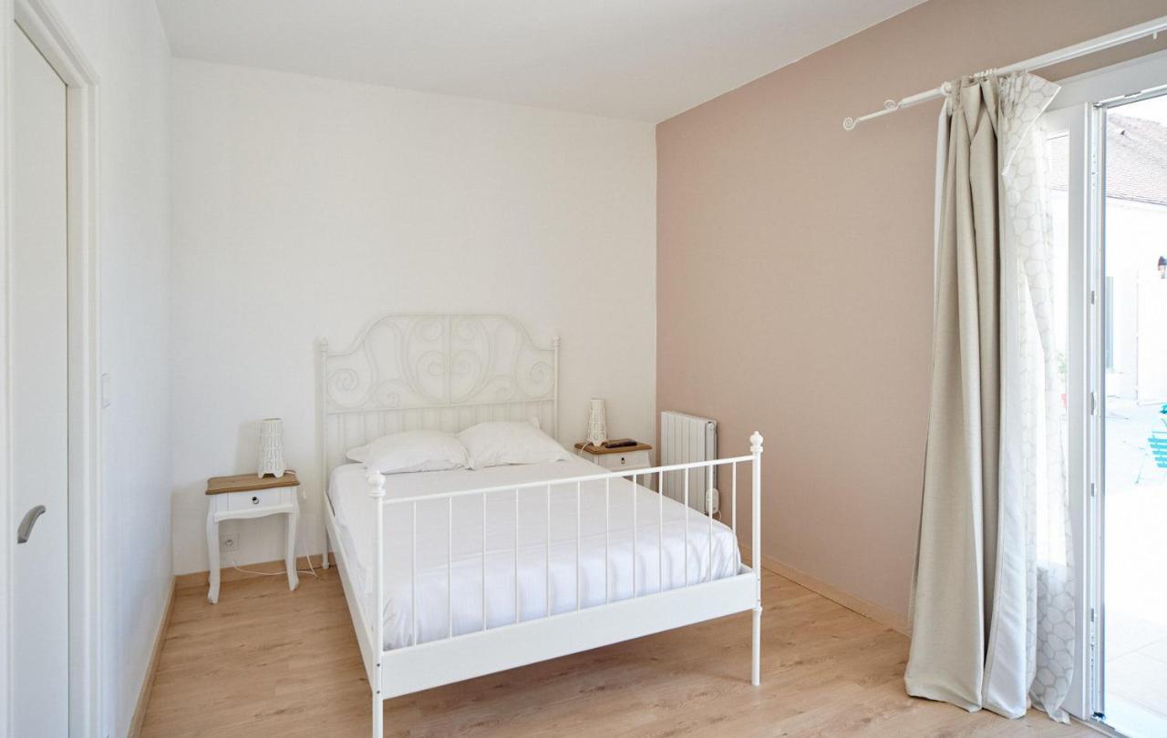 Le Carre Saint Pierre - Chambres D'Hotes Marey-les-Fussey Εξωτερικό φωτογραφία